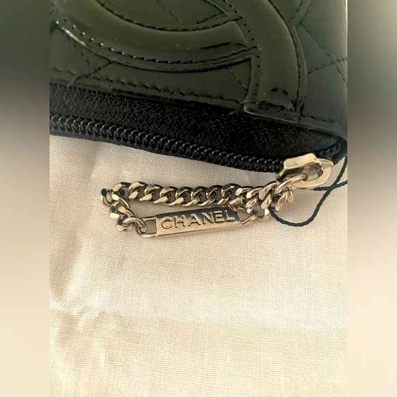 Chanel Cambon Calf Leather Zippy Wallet w/COA - Picture 7 of 17